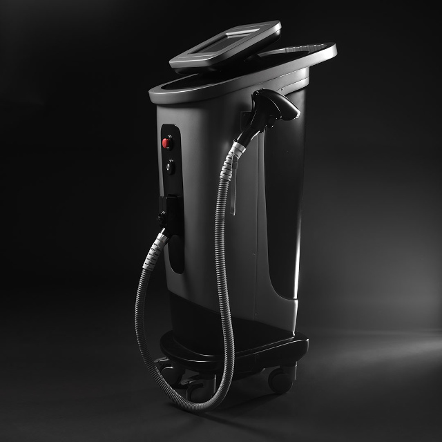 Диодный лазерный аппарат In-Motion D1 для эпиляции